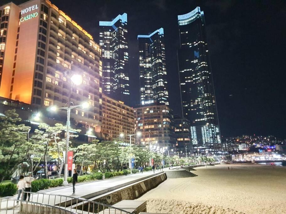 Appartement Haeundai Beach 1 Cho à Busan Extérieur photo
