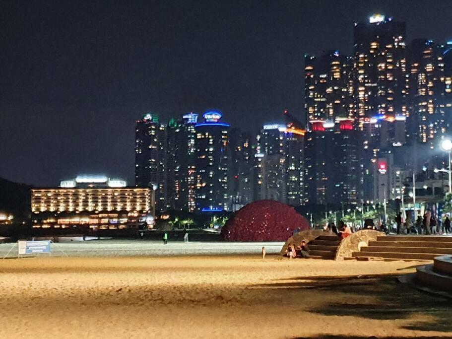 Appartement Haeundai Beach 1 Cho à Busan Extérieur photo